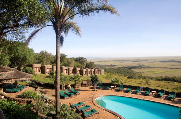 infinity O Pool at Mara serena lodge during a private masai mara safari